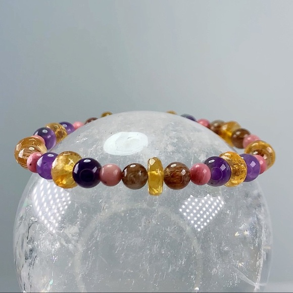 Hand Made Gemstone Bracelet - Picture 2 of 4